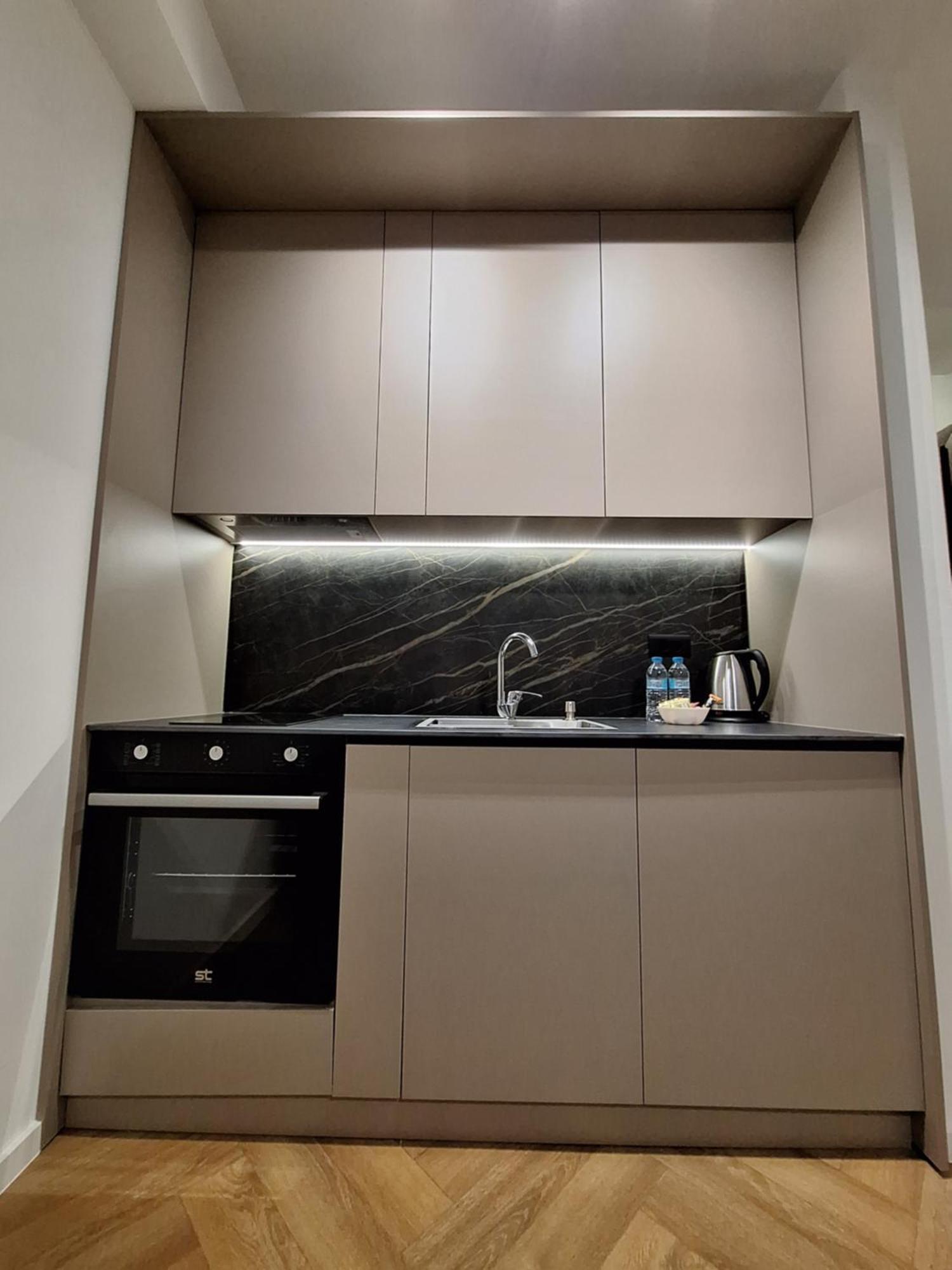 Executive Suites By Modern Living Skopje Exterior foto