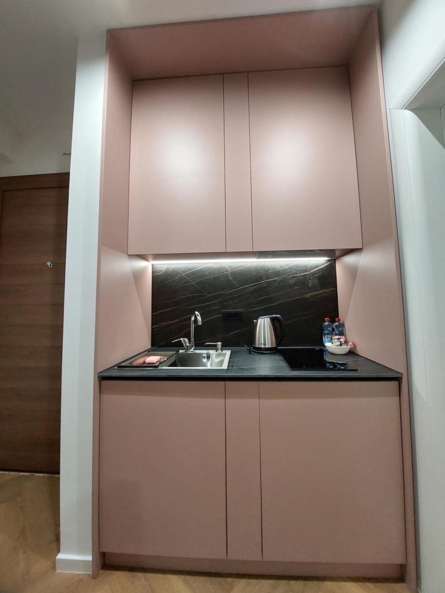 Executive Suites By Modern Living Skopje Exterior foto