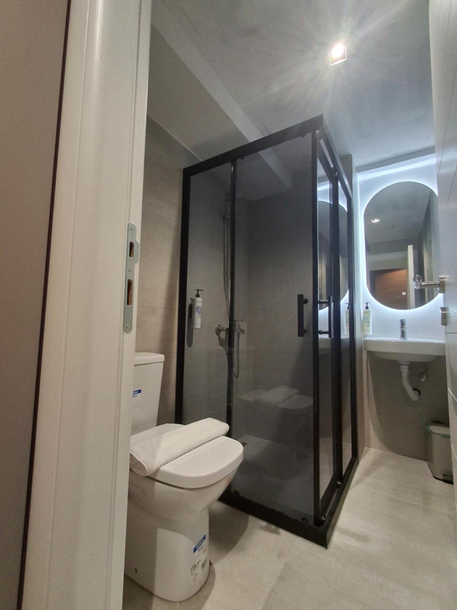 Executive Suites By Modern Living Skopje Exterior foto
