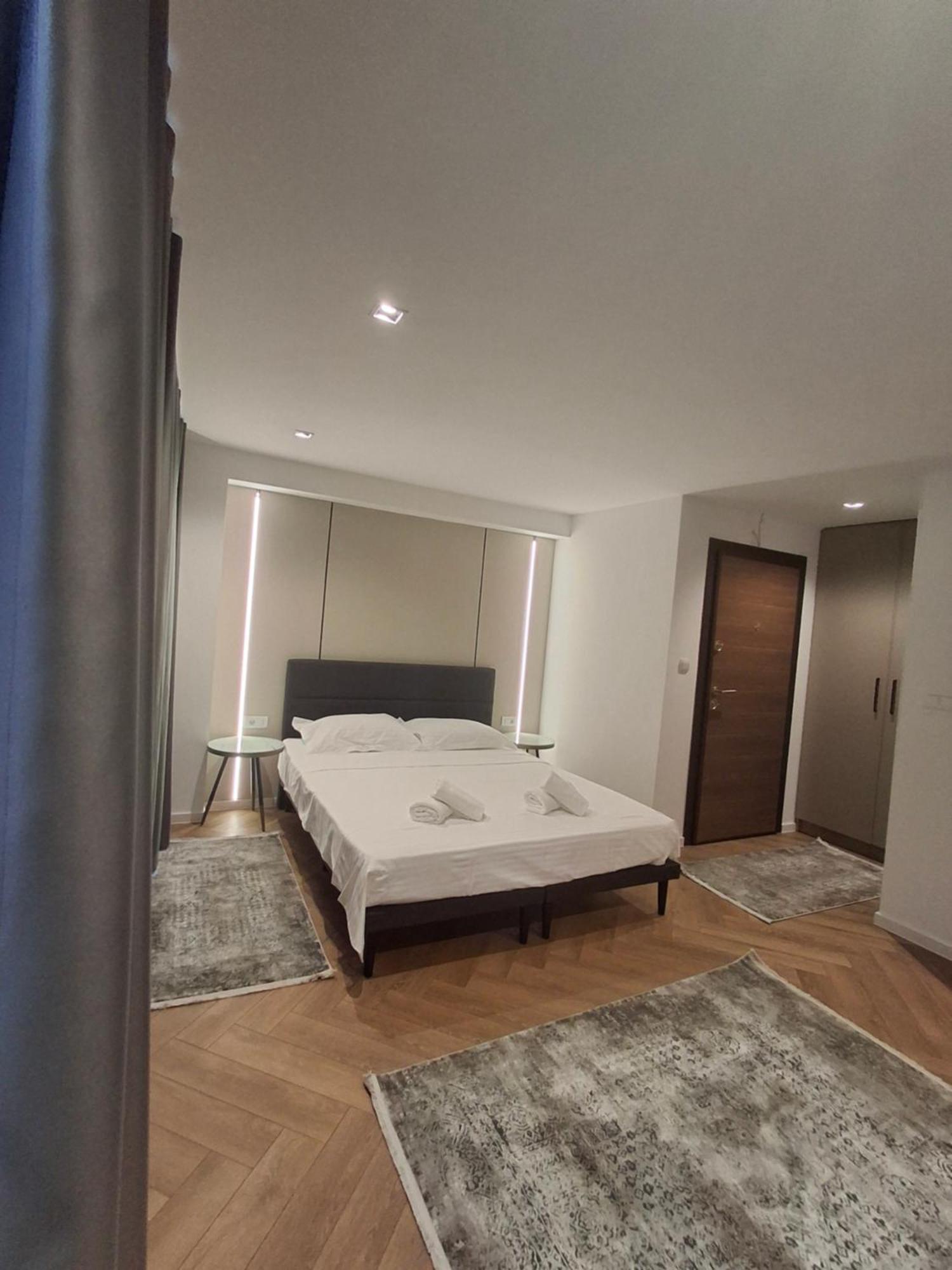 Executive Suites By Modern Living Skopje Exterior foto