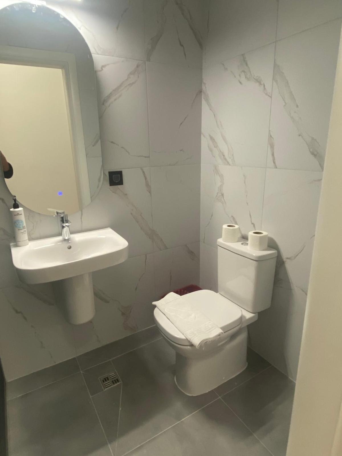 Executive Suites By Modern Living Skopje Zimmer foto