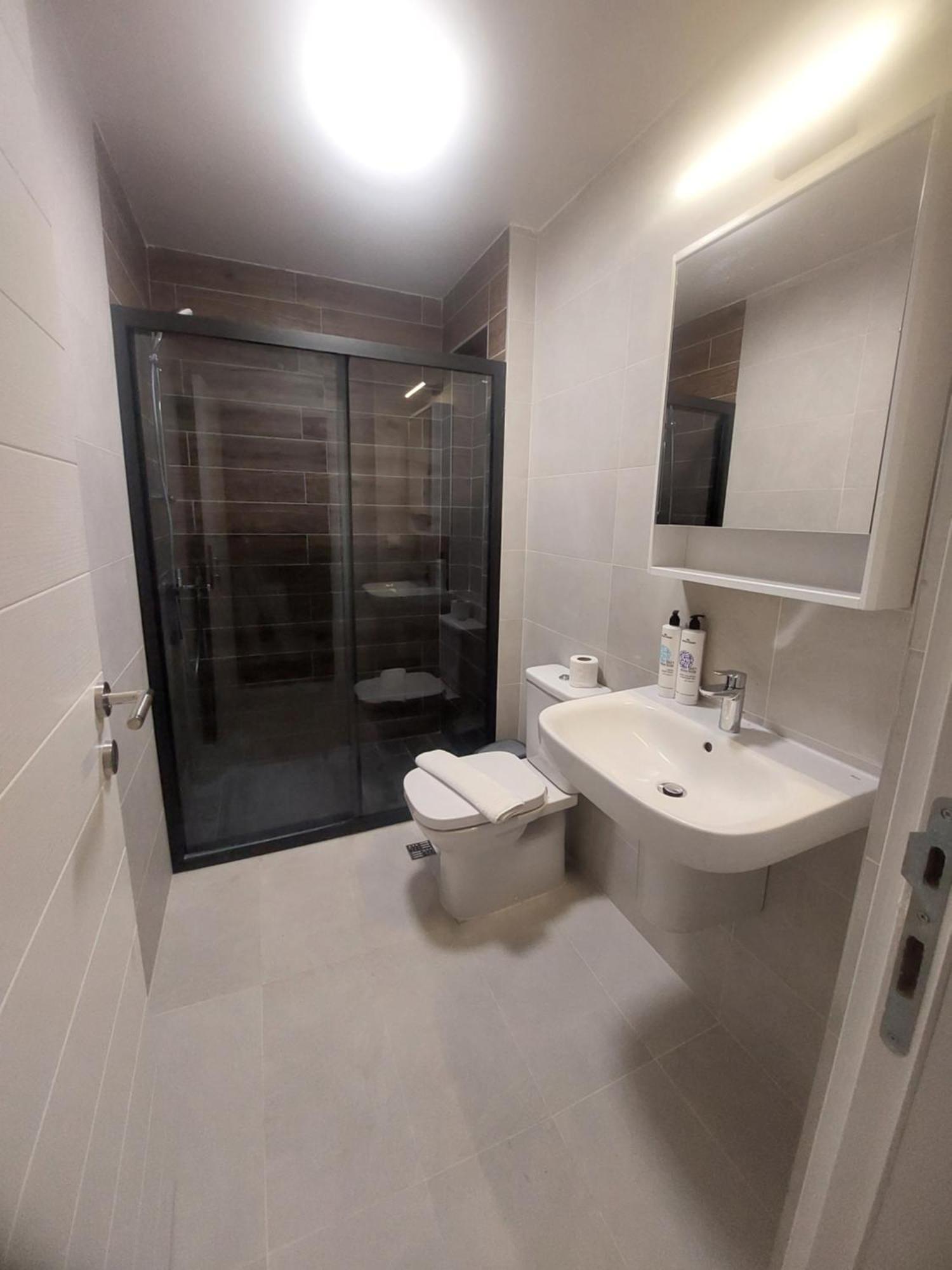 Executive Suites By Modern Living Skopje Zimmer foto